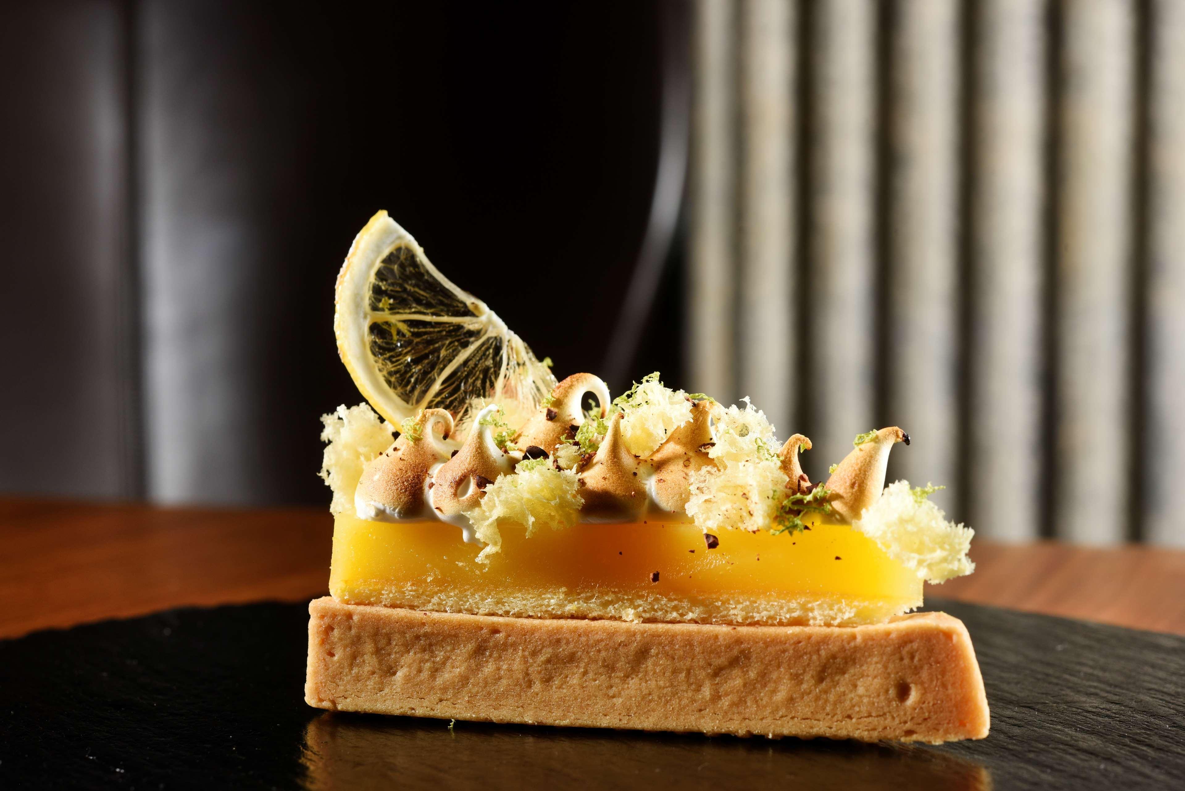 Palazzo Montemartini Rome, A Radisson Collection Hotel Esterno foto A lemon tart
