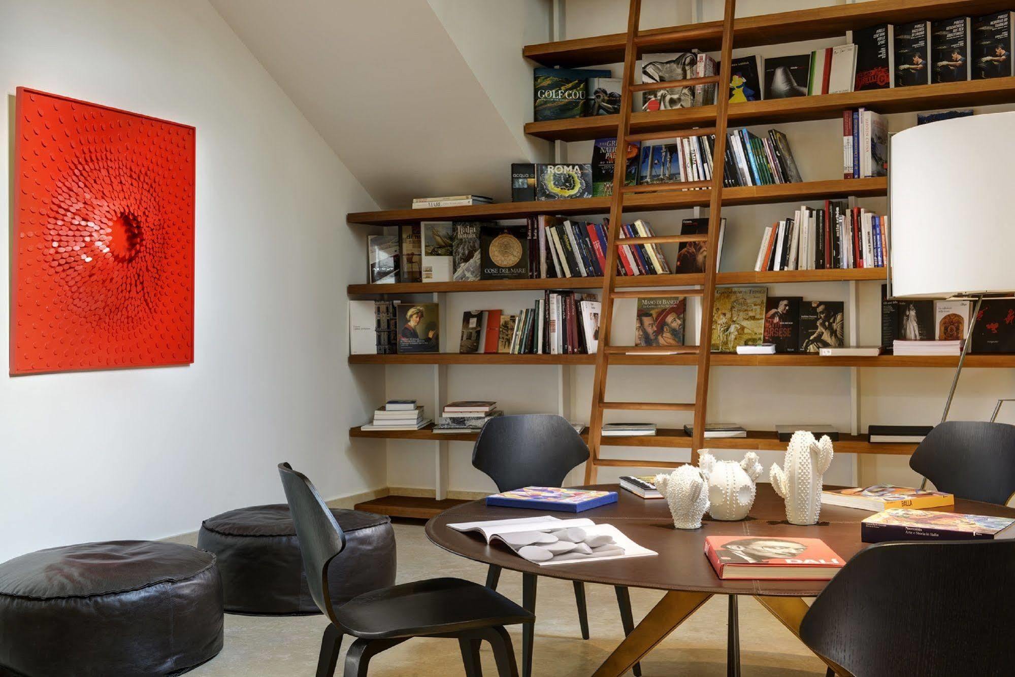 Palazzo Montemartini Rome, A Radisson Collection Hotel Esterno foto The library of the museum