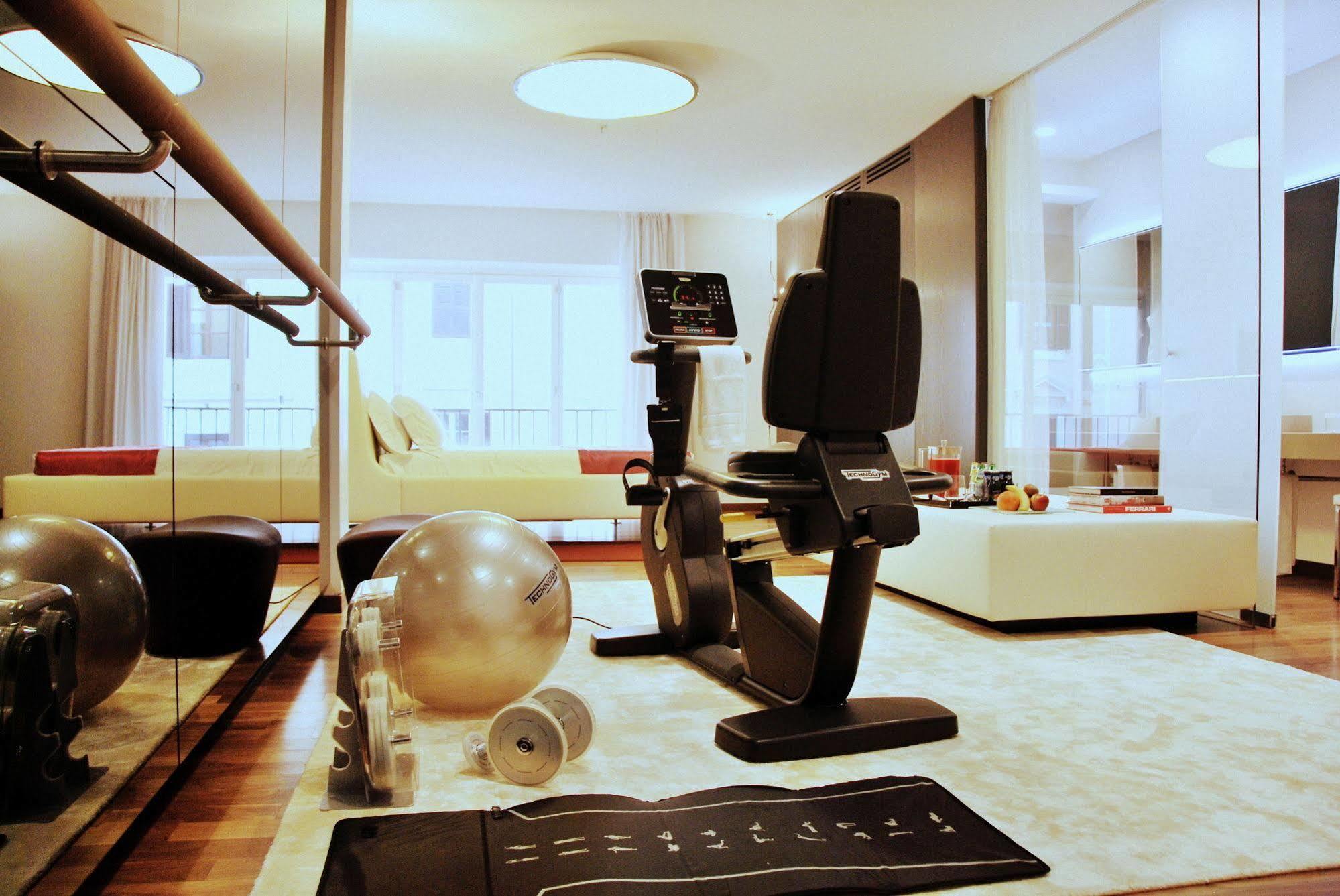 Palazzo Montemartini Rome, A Radisson Collection Hotel Esterno foto A home gym